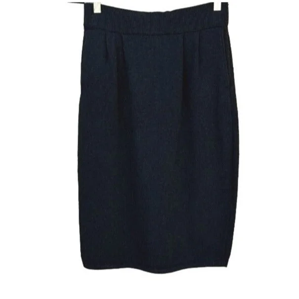 St John Skene Vintage Black Sweater Knit Pleat Front Side Slash Pocket Skirt - 6 Mesh Blend Leather Blend Suede Blend St John Skene Vintage Black Sweater Knit Pleat Front Side Slash Pocket Skirt - 6 Mesh Blend Leather Blend Suede Blend