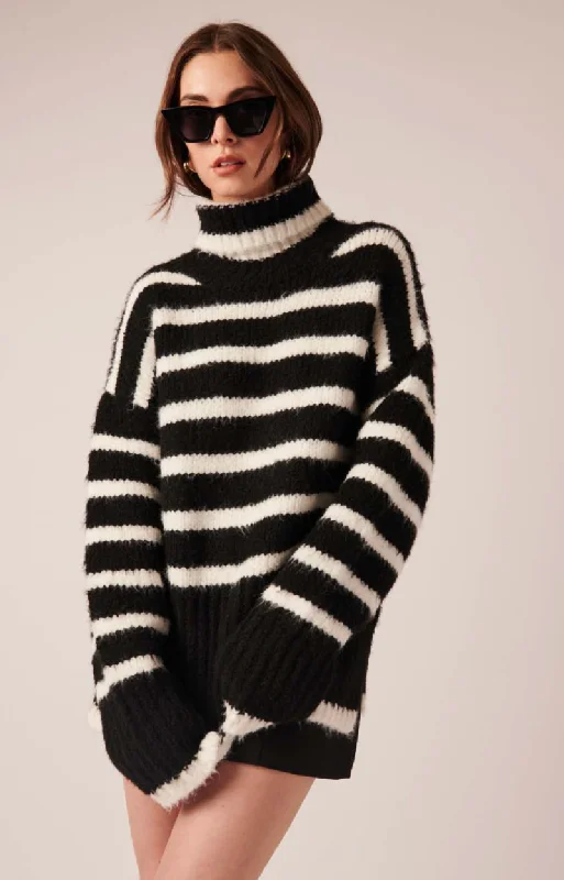 TABBY SWEATER Cable Knit Ribbed Knit Lace Knit