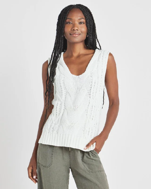CABLE SWEATER VEST Chenille Brocade Lace