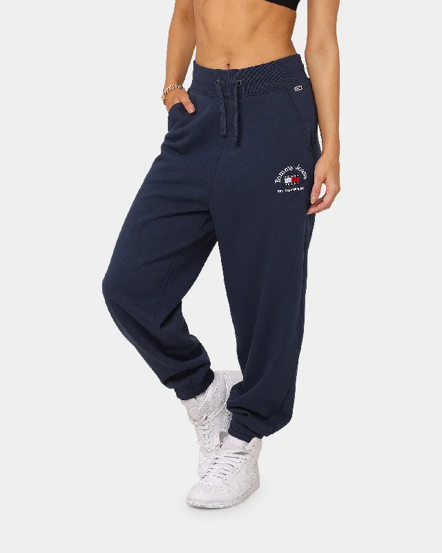 Tommy Jeans Women's Relaxed Timeless 1 Sweatpants Twilight Navy Stylish Relaxed Fit Skinny Jeans Tommy Jeans Women's Relaxed Timeless 1 Sweatpants Twilight Navy Stylish Relaxed Fit Skinny Jeans