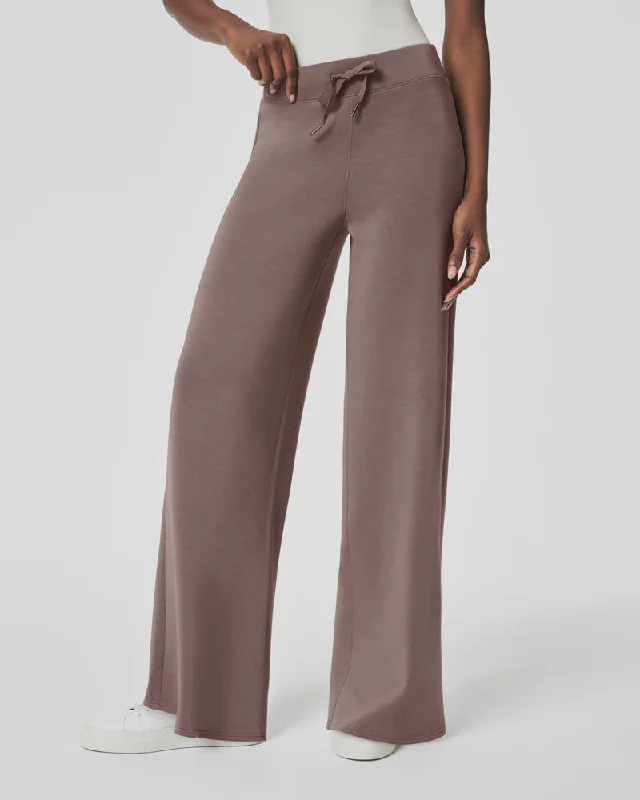 Spanx AirEssentials Wide Leg Pant | Smoke Trendy Printed Pants