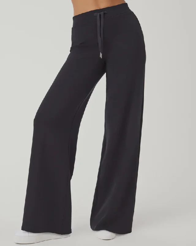 Spanx AirEssentials Wide Leg Pant | Very Black Chic Capri Pants
