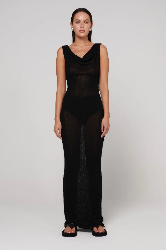 Kyra Maxi Dress - Black Fashionable Open-Back Maxi Dress