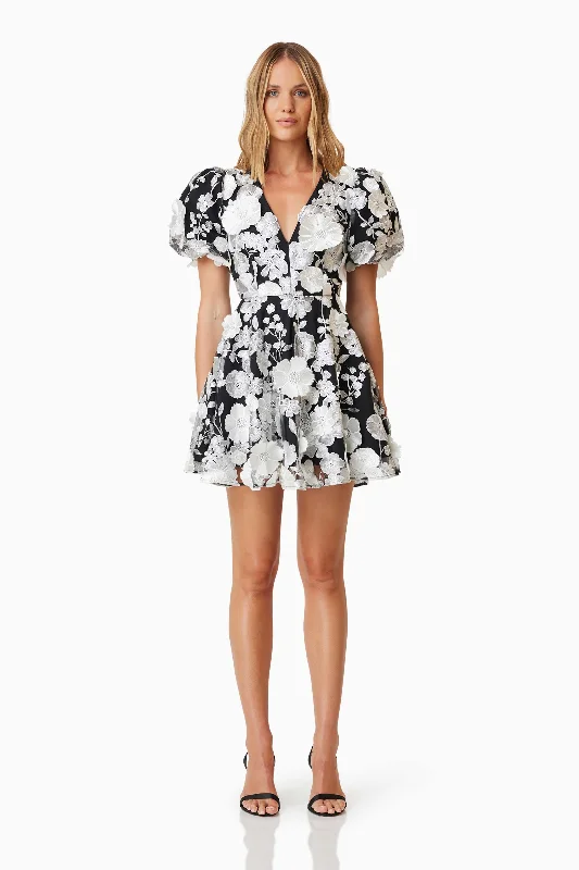 Elliatt Selene Mini Dress - Black/White Classic Casual Mini Dress