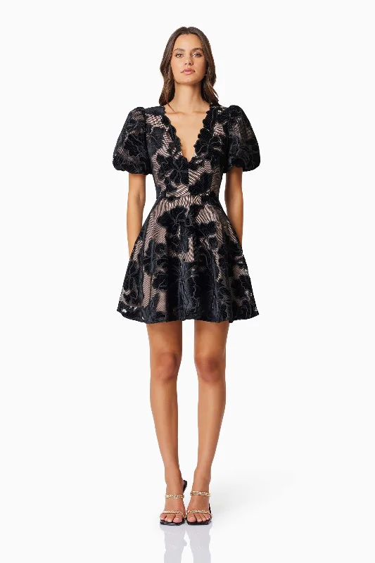 Elliatt Zara Party Mini Dress - Black Comfortable Shift Mini Dress