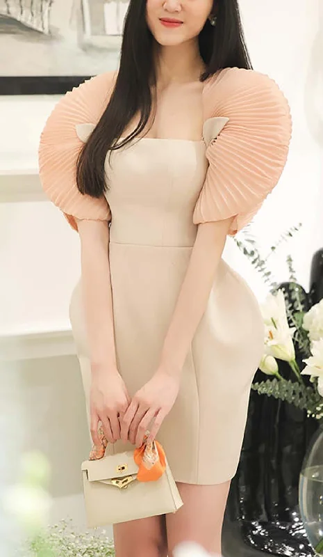 PLEATED SHOULDER MINI DRESS IN PINK Stylish Short-Sleeve Mini Dress
