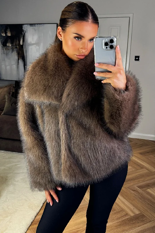 Brown Faux Fur Short Plush Jacket Zippered Jacket Buttoned Jacket Snapped Jacket