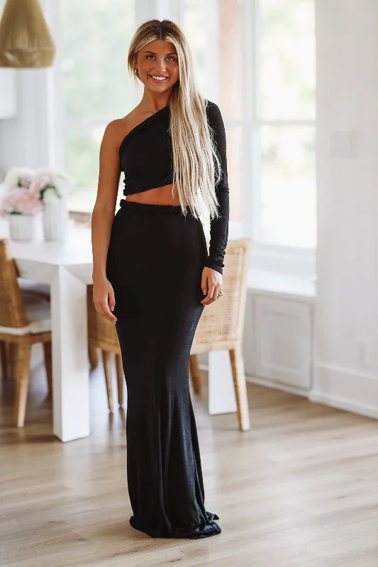 When in Cabo Two Piece Crop Top and Maxi Skirt Set - Black spandex blend skirt